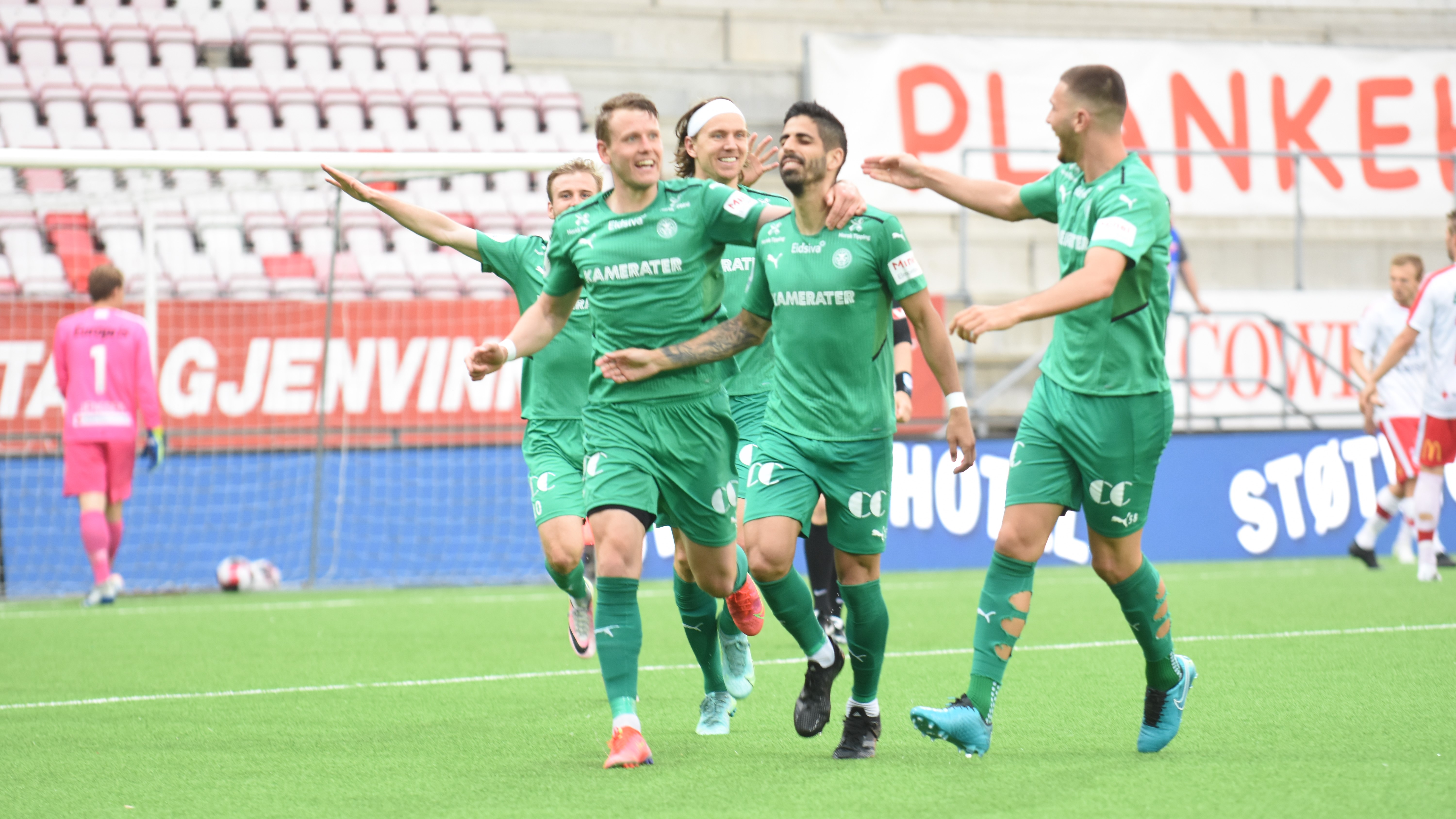 - Veldig sterkt defensivt